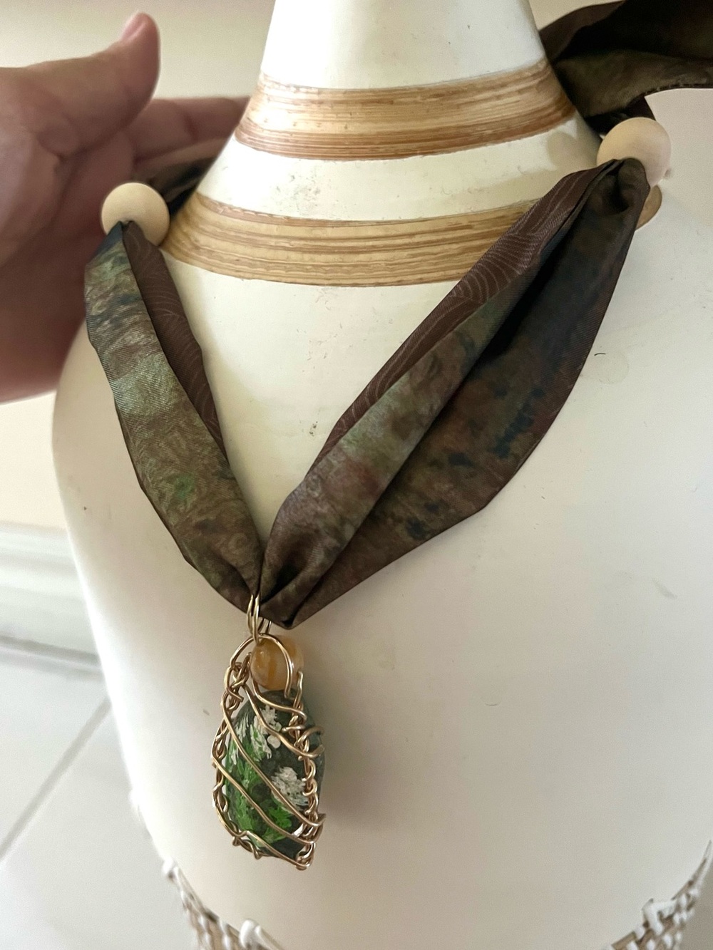 Hand made healing oasis pendant 💚